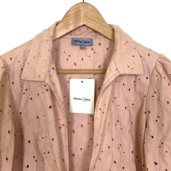 NWT Madison Young Eyelet Blouse Top - Picture 5 of 10